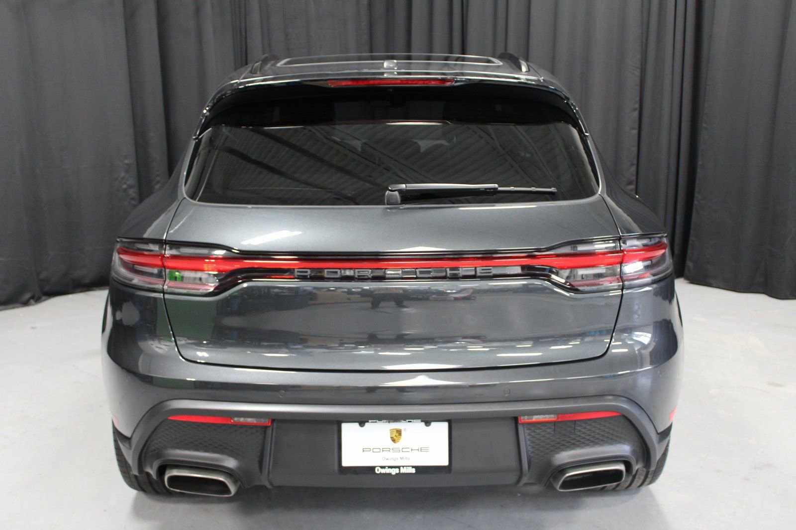 Used 2025 Porsche Macan image 7