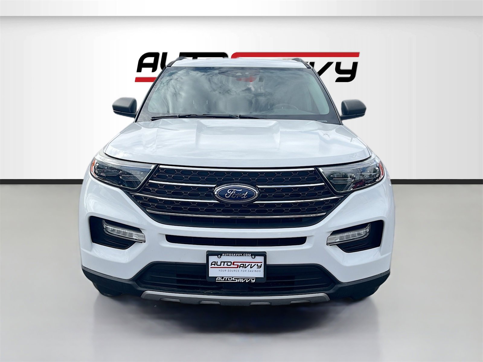 Used 2021 Ford Explorer XLT w/ Equipment Group 202A image 2