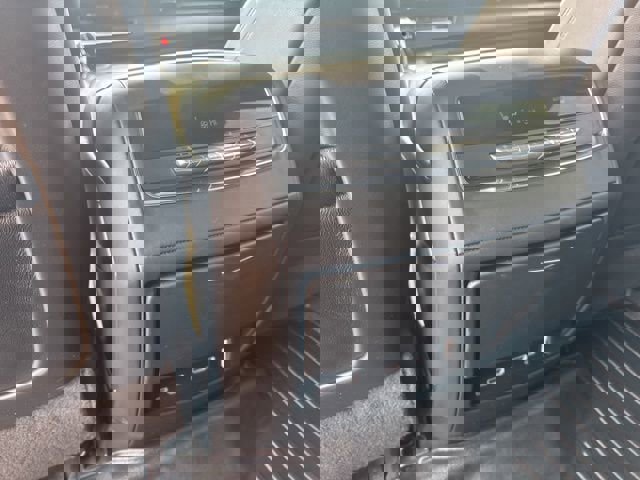 Used 2022 Cadillac Escalade Premium Luxury Platinum image 21