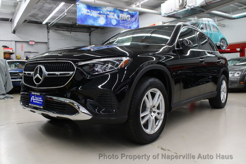 Used 2025 Mercedes-Benz GLC 300 4MATIC image 48