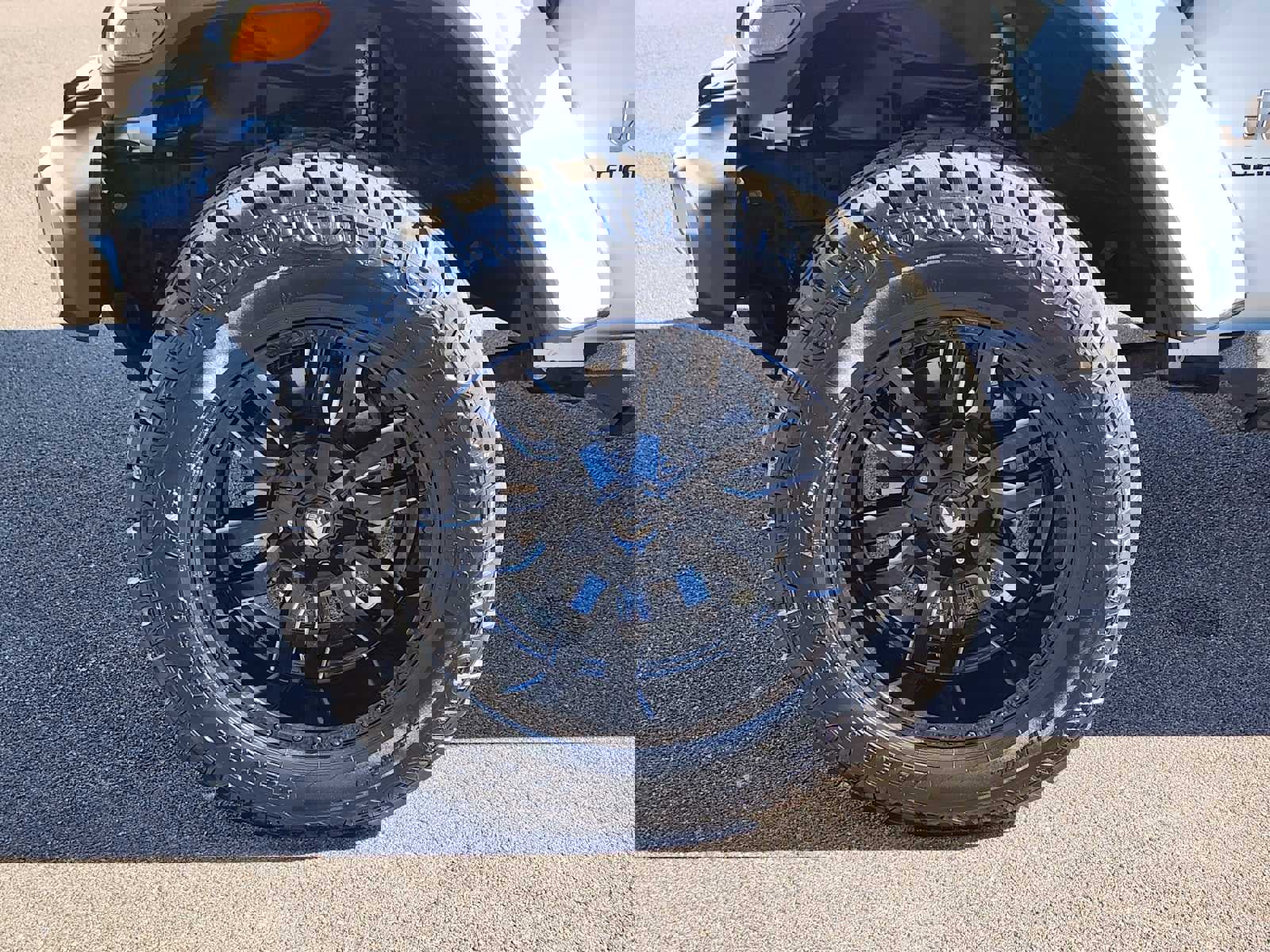 Used 2020 Jeep Gladiator Overland image 16