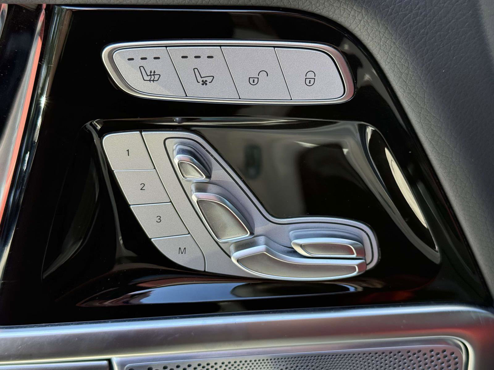 Used 2024 Mercedes-Benz G 63 AMG 4MATIC image 49