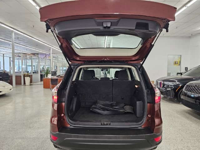 Used 2018 Ford Escape S image 38