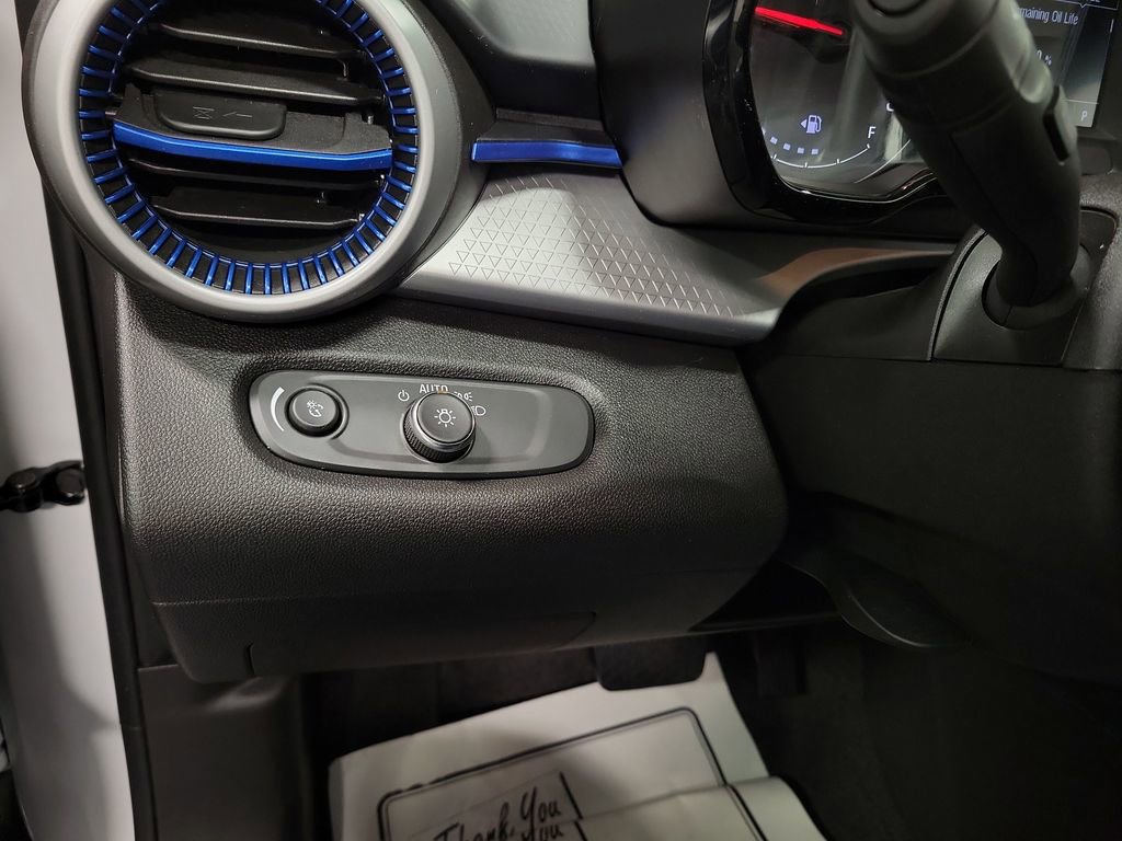 Used 2025 Chevrolet Trax LS w/ LS Convenience Package image 21