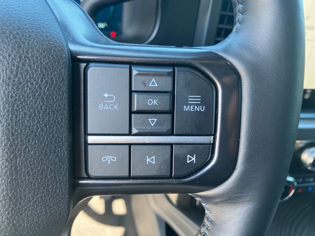 Used 2025 Ford F450 Platinum w/ FX4 Off-Road Package image 18