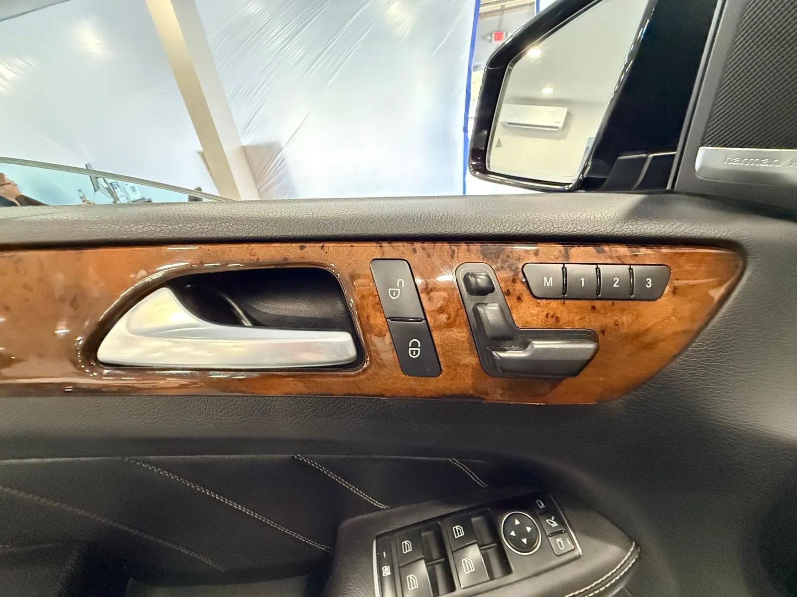 Used 2013 Mercedes-Benz GL 550 4MATIC image 39