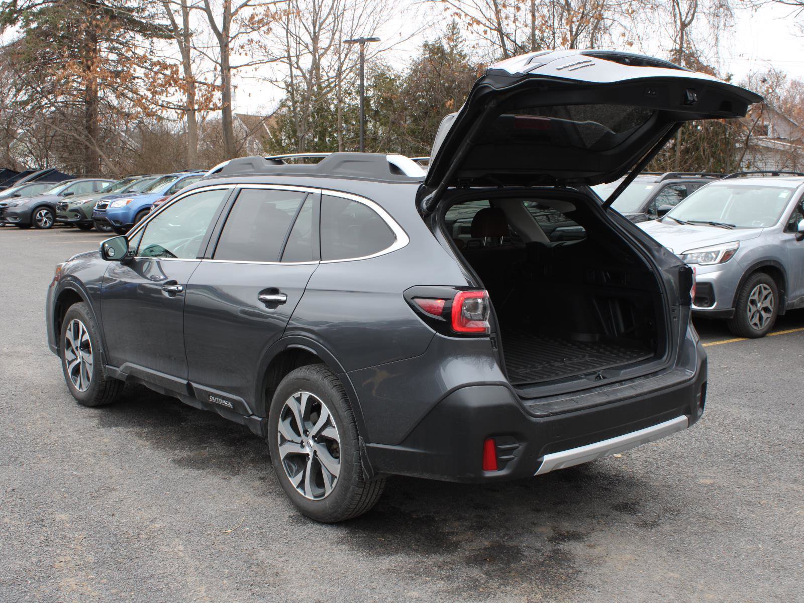 Used 2020 Subaru Outback Touring image 7