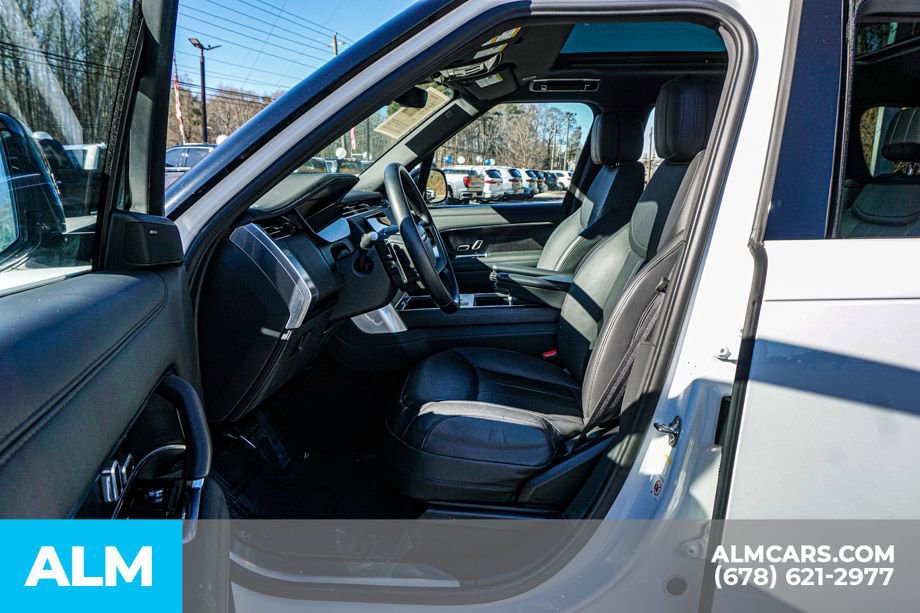 Used 2024 Land Rover Range Rover SE image 18