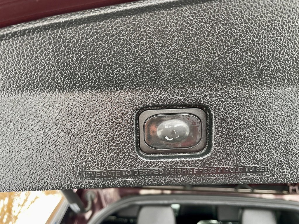 Used 2018 Ford Explorer Sport w/ Ford Safe & Smart Package image 10