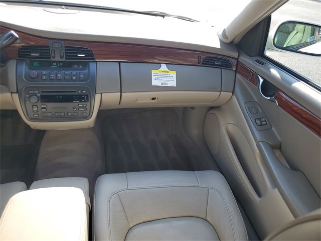 Used 2004 Cadillac De Ville w/ Equipment Group image 16