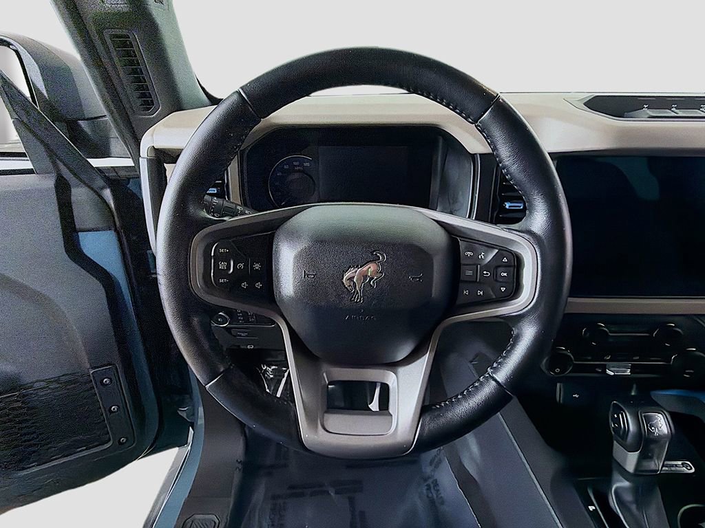 Used 2023 Ford Bronco Wildtrak image 30