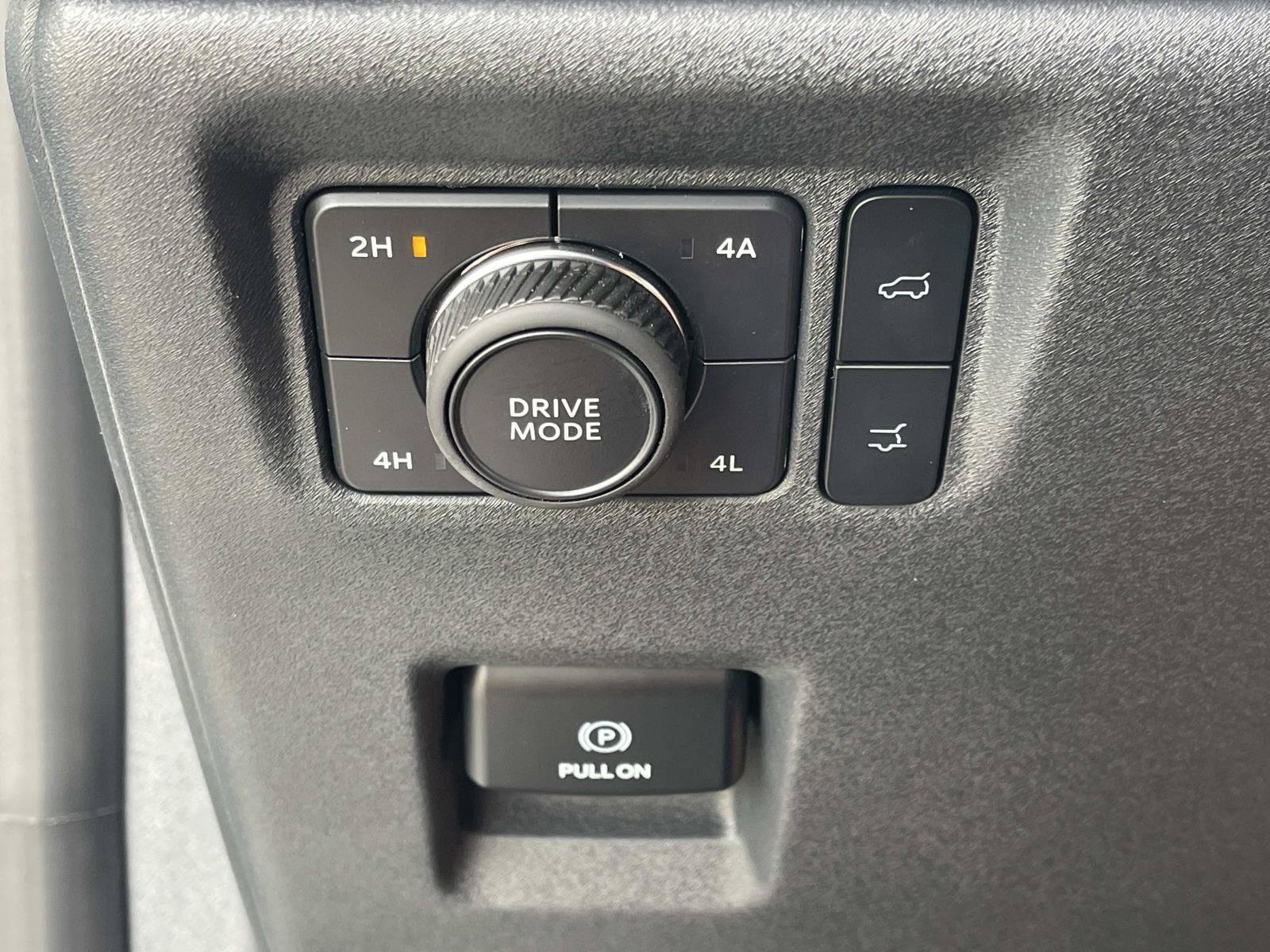 Used 2025 Ford Expedition King Ranch AWD/4WD image 39