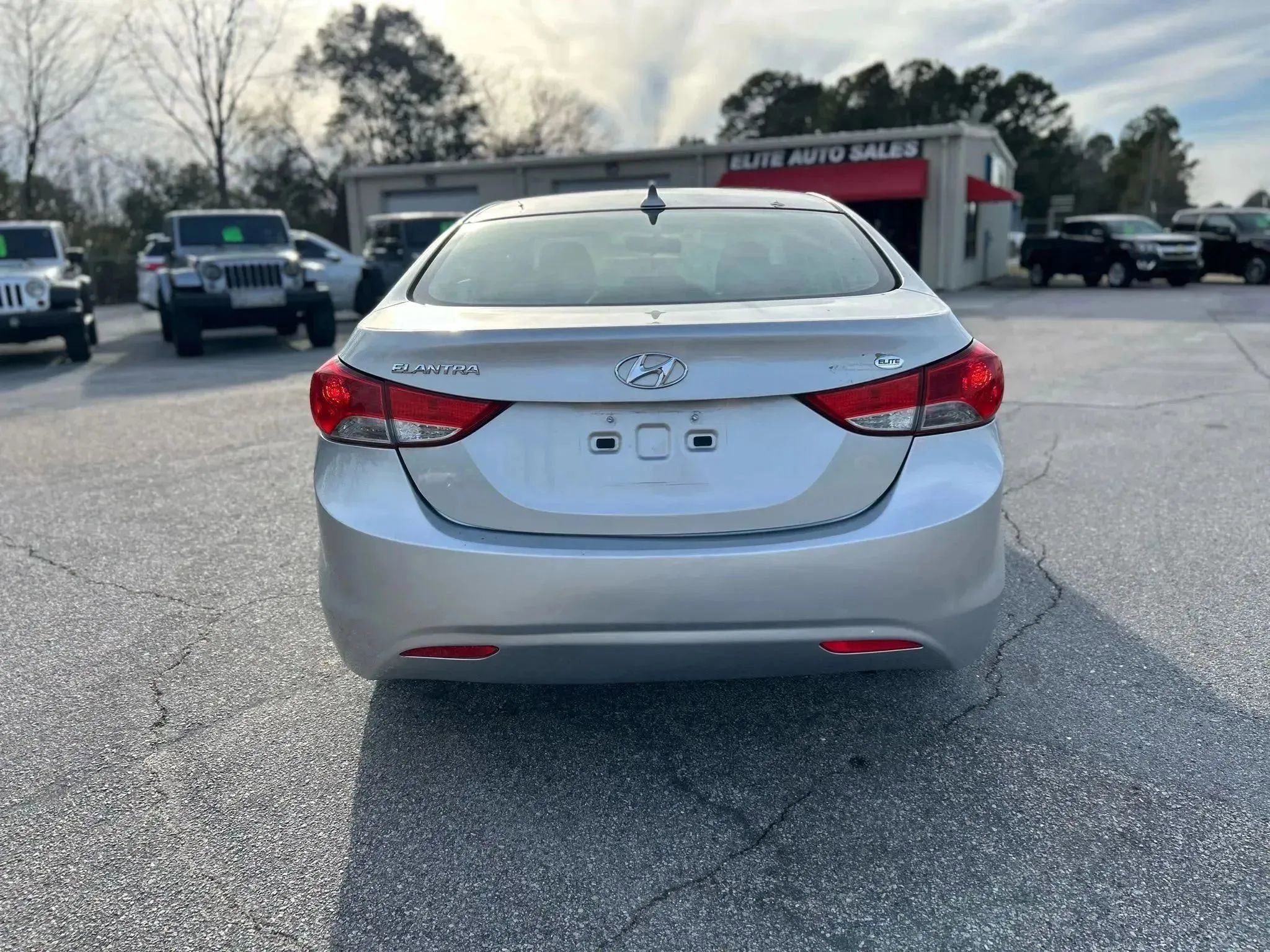 Used 2012 Hyundai Elantra GLS w/ Preferred Pkg 3 image 8