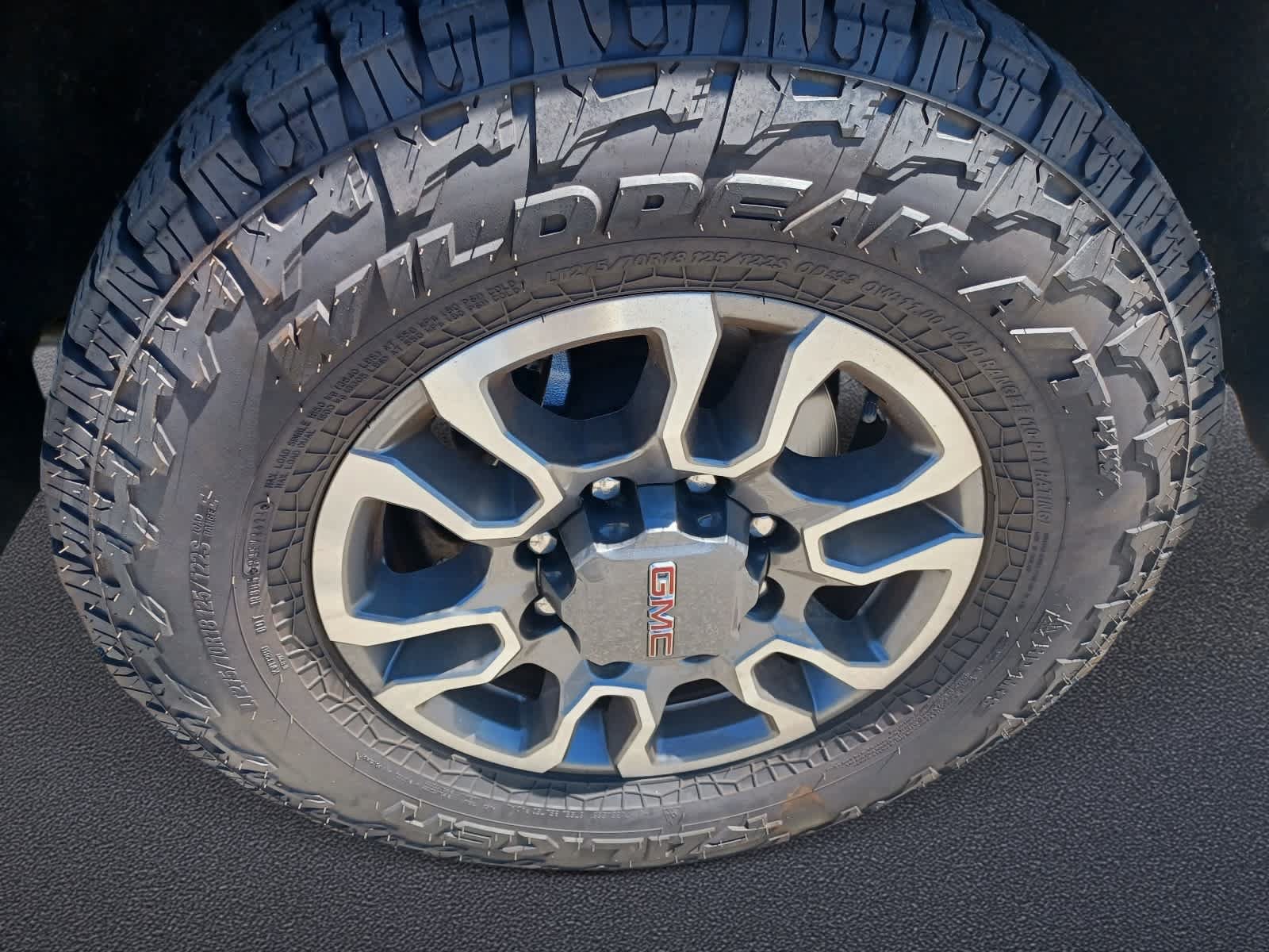 Used 2023 GMC Sierra 2500 AT4 AWD/4WD image 24