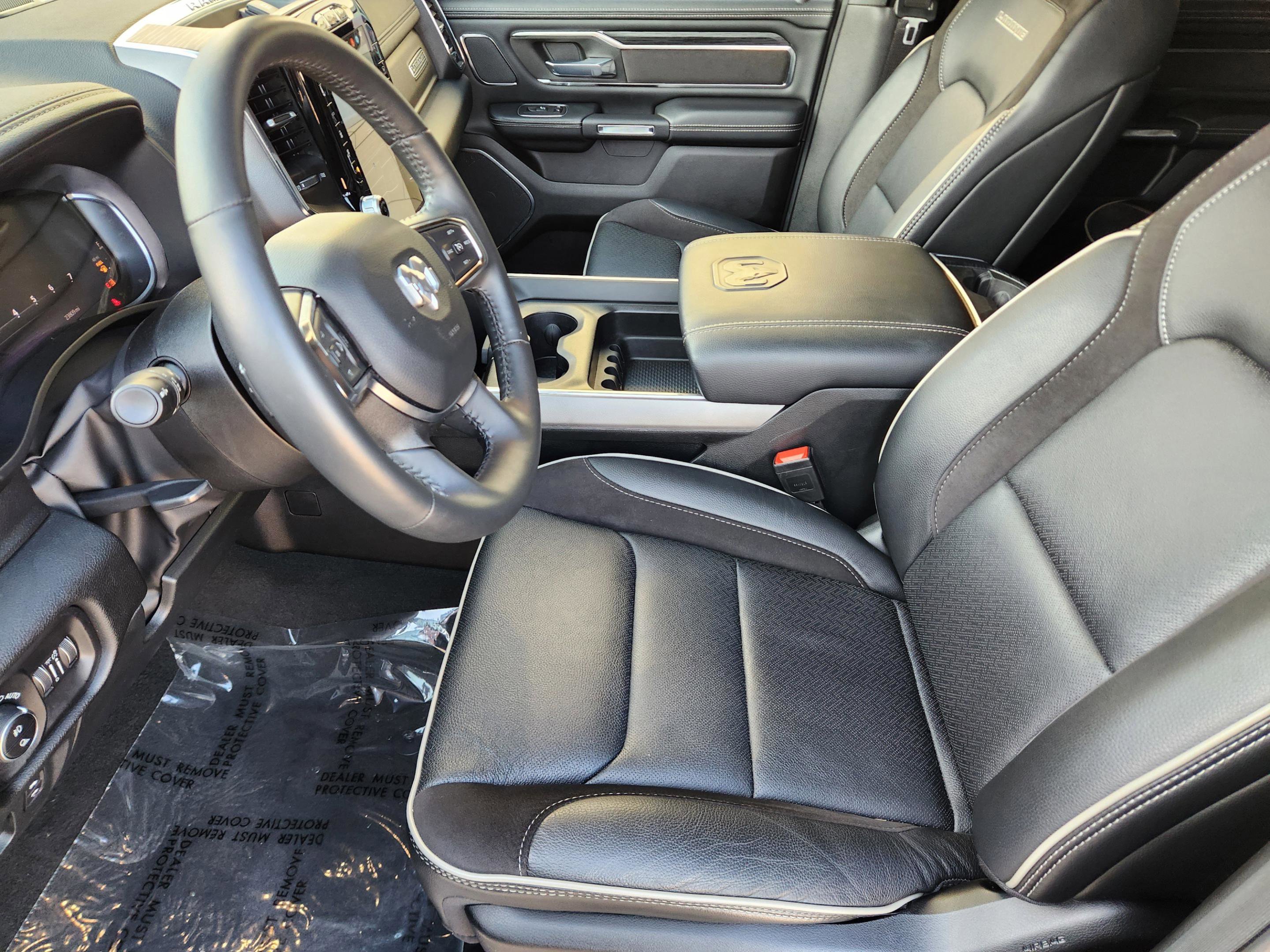 Used 2024 RAM 1500 Laramie AWD/4WD image 7