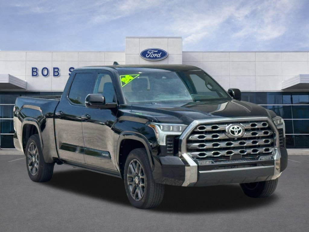 Used 2024 Toyota Tundra Platinum AWD/4WD image 2