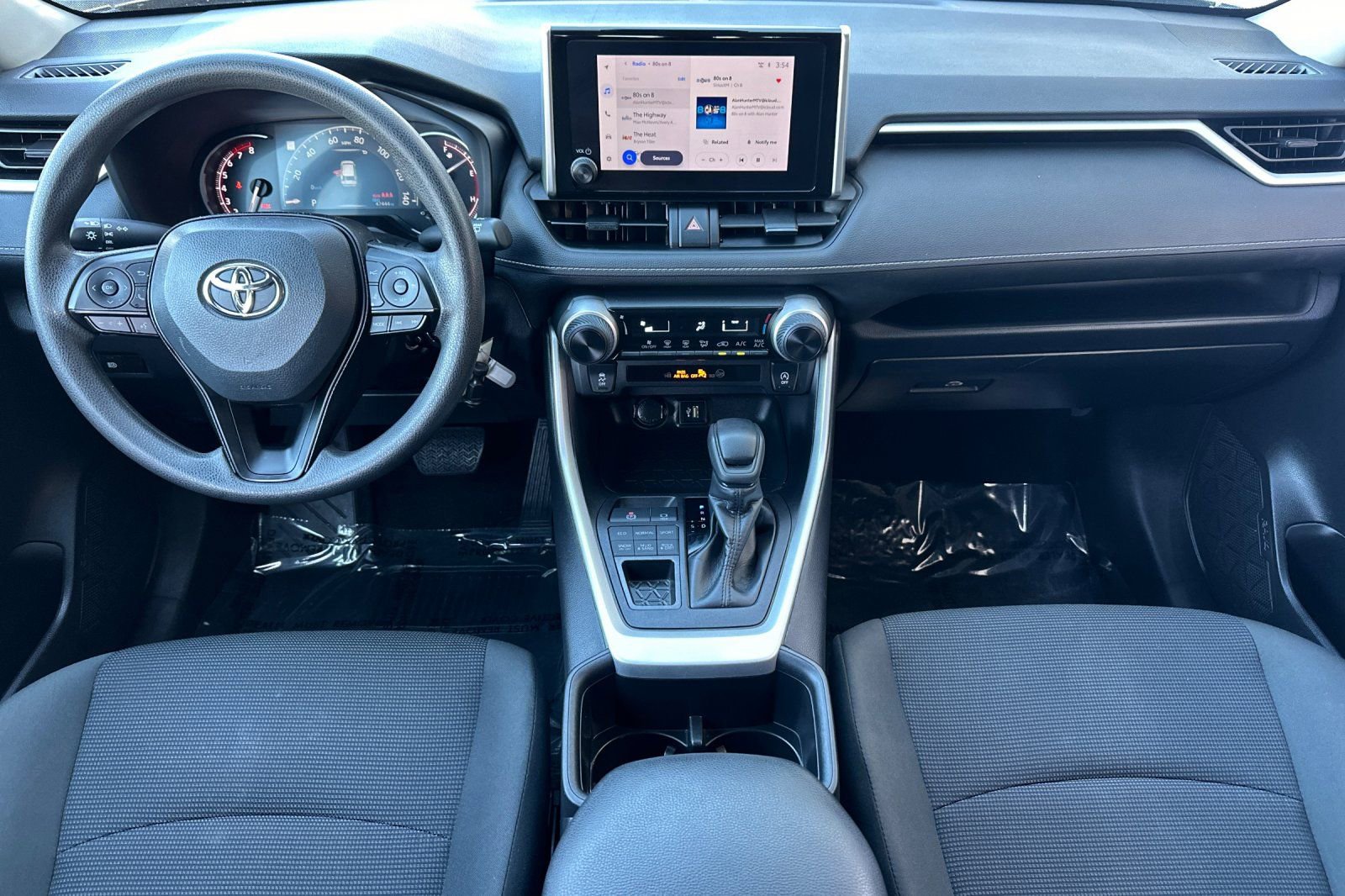 Used 2024 Toyota RAV4 LE image 11