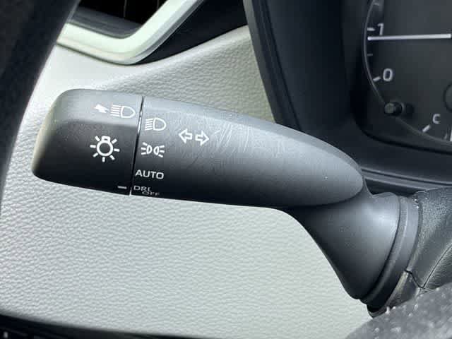 Used 2025 Toyota Corolla LE FWD image 27