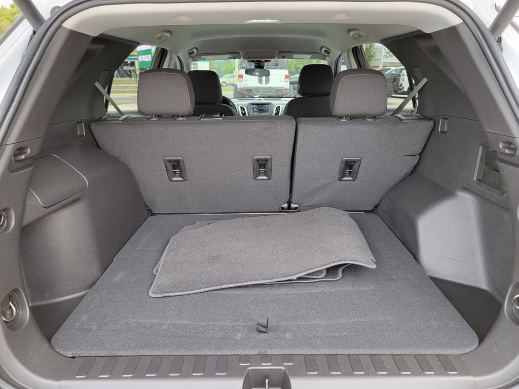 Used 2024 Chevrolet Equinox LT FWD image 18