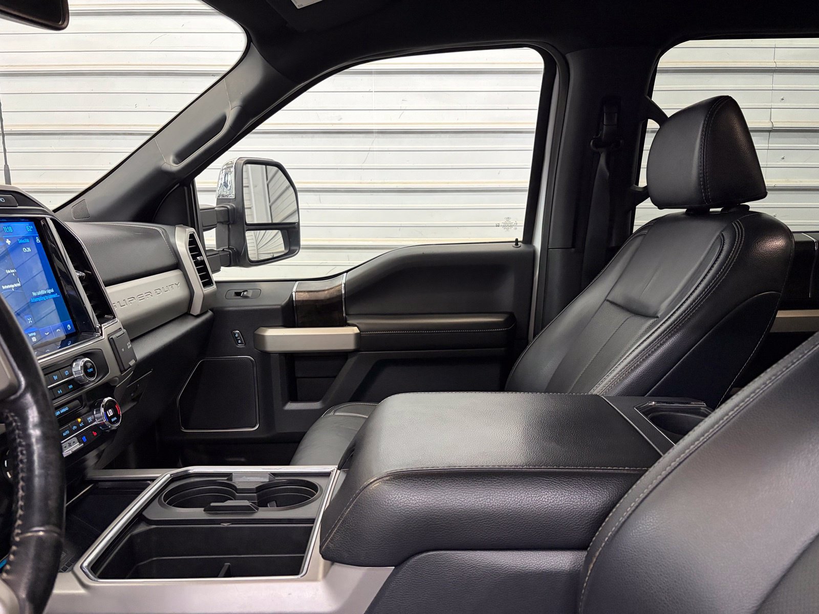 Used 2022 Ford F350 Lariat w/ Lariat Ultimate Package AWD/4WD image 19