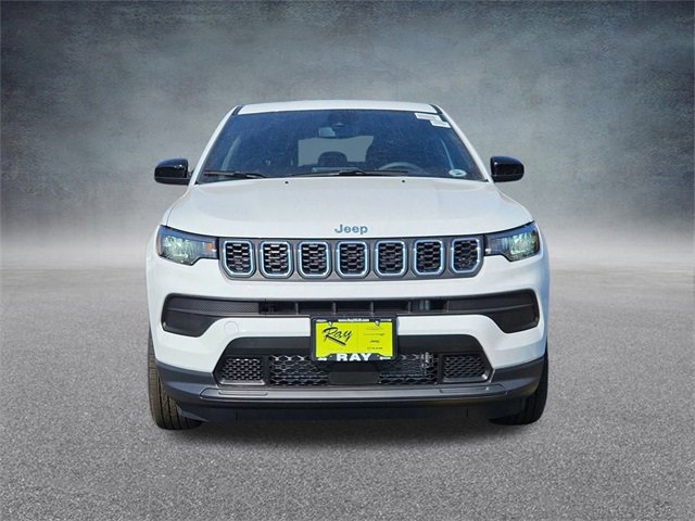 Certified 2025 Jeep Compass Sport image 9