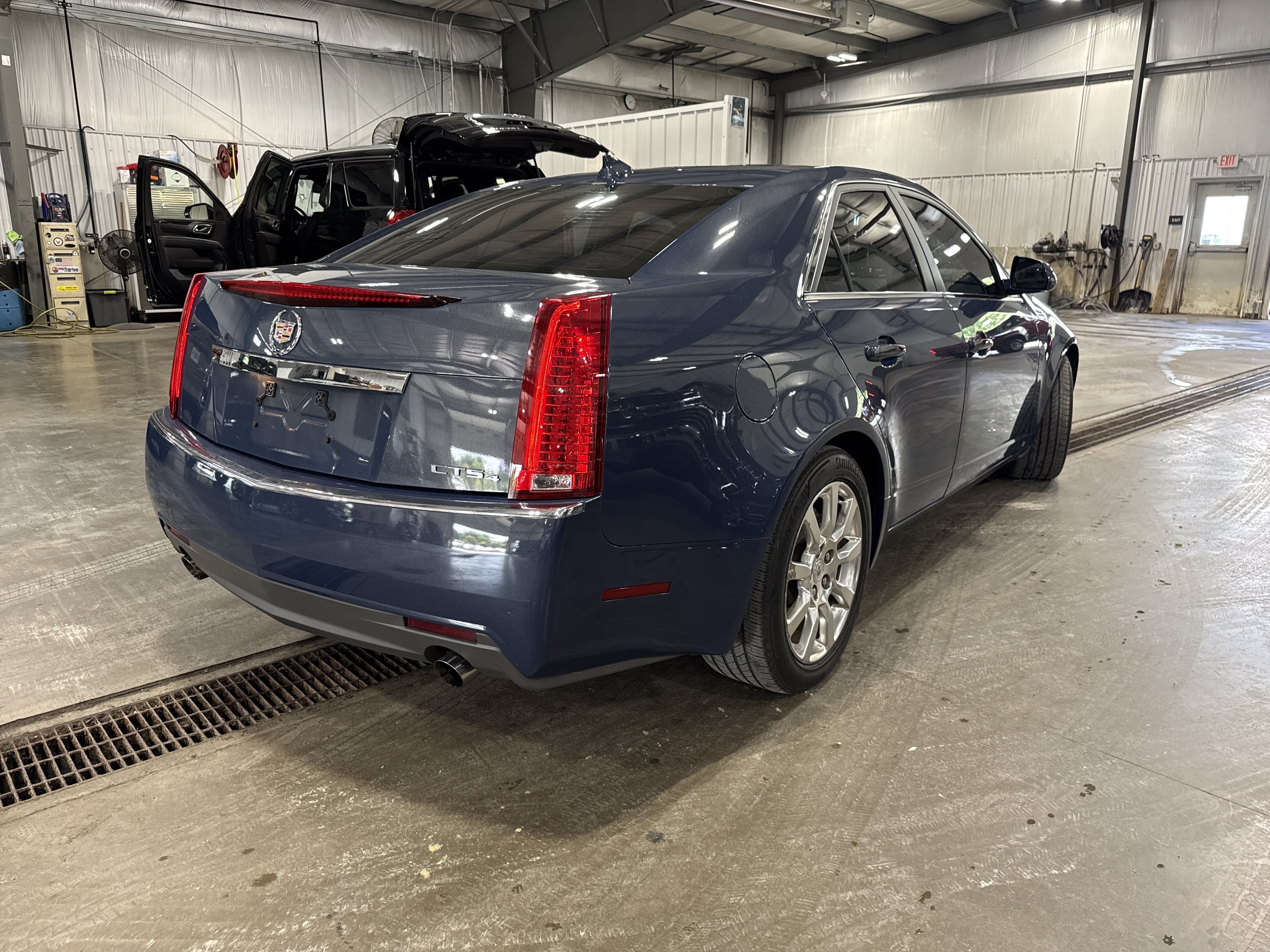 Used 2009 Cadillac CTS 3.6 AWD image 4