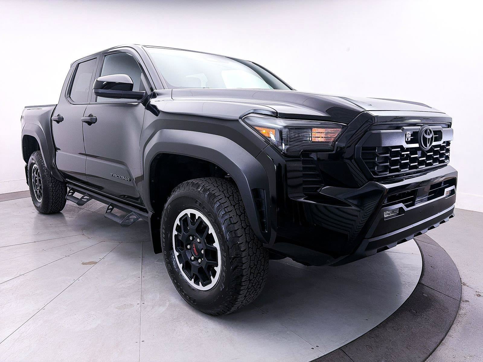 Used 2025 Toyota Tacoma TRD Off-Road AWD/4WD image 10