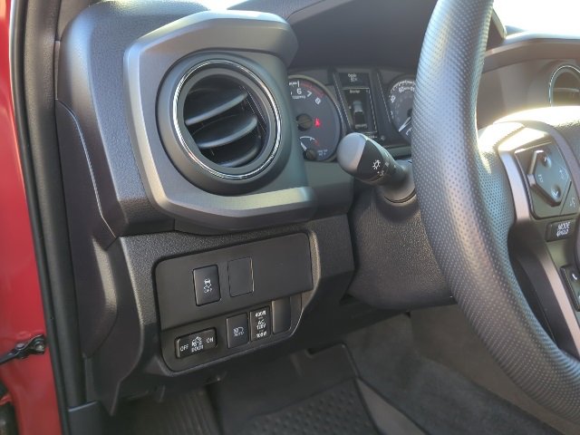 Used 2023 Toyota Tacoma TRD Off-Road image 14