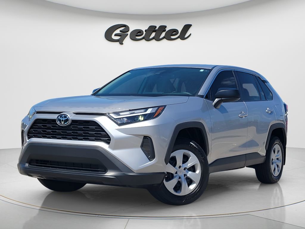 Certified 2025 Toyota RAV4 LE FWD image 1