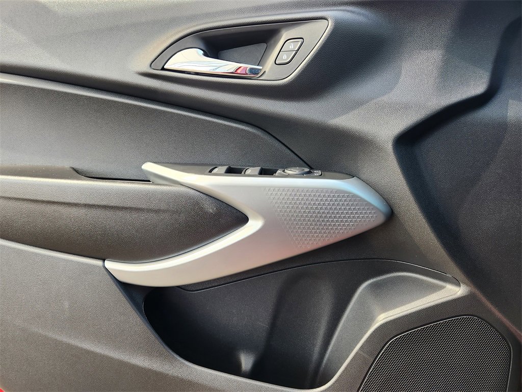 New 2026 Chevrolet Trax LS w/ LS Convenience Package image 16