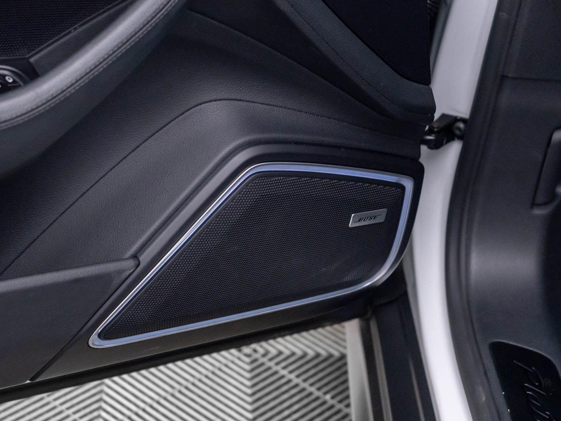 Certified 2023 Porsche Panamera Platinum Edition image 15