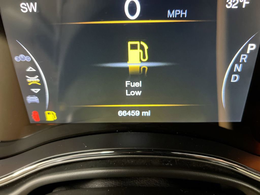 Used 2022 Jeep Grand Cherokee Laredo X image 13