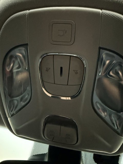 Used 2022 Jeep Compass Trailhawk w/ Trailhawk Elite Group image 33