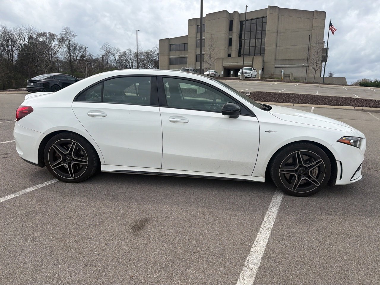 Used 2020 Mercedes-Benz A 35 AMG 4MATIC image 4