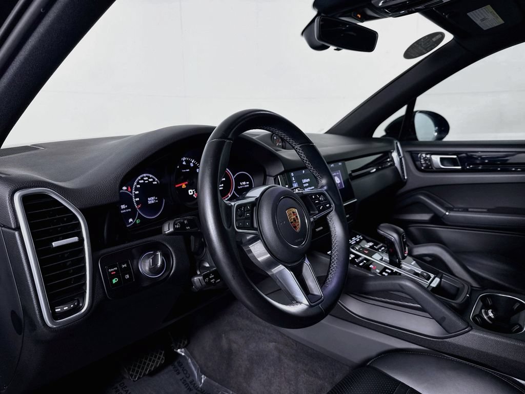 Used 2020 Porsche Cayenne AWD/4WD image 9