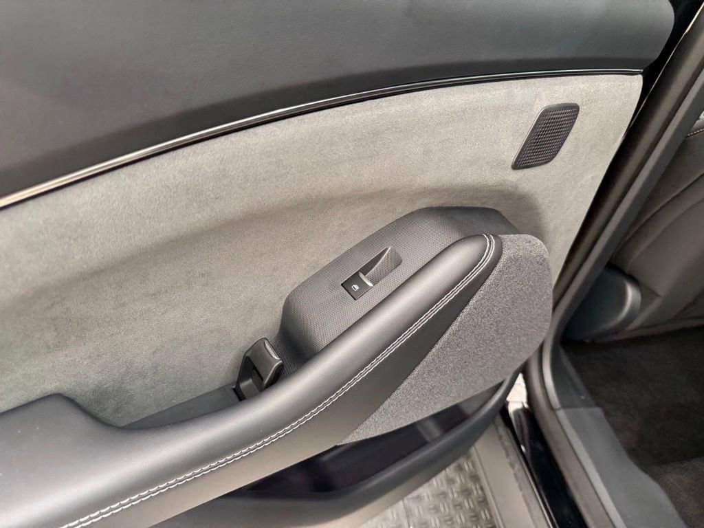 New 2025 Ford Mustang Mach-E GT w/ Bronze Appearance Package image 17