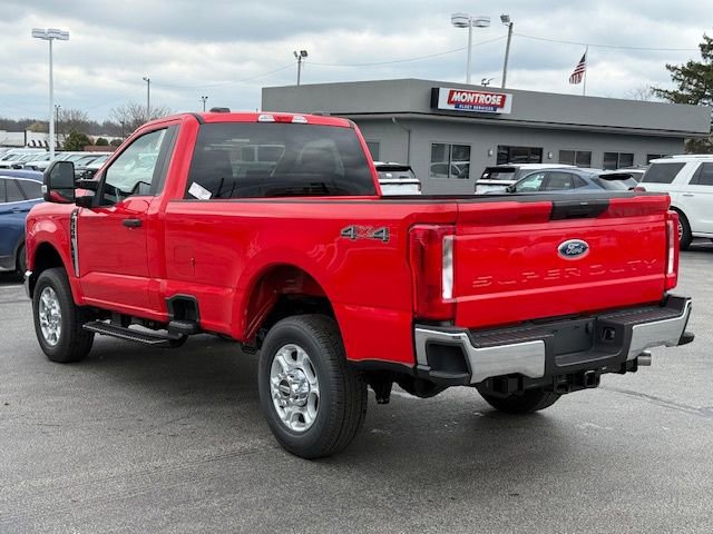 New 2025 Ford F350 XLT image 3