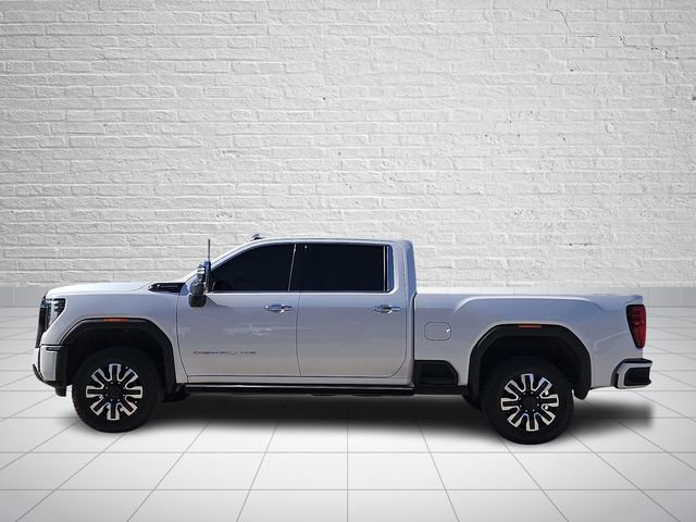 Used 2025 GMC Sierra 2500 Denali Ultimate image 2