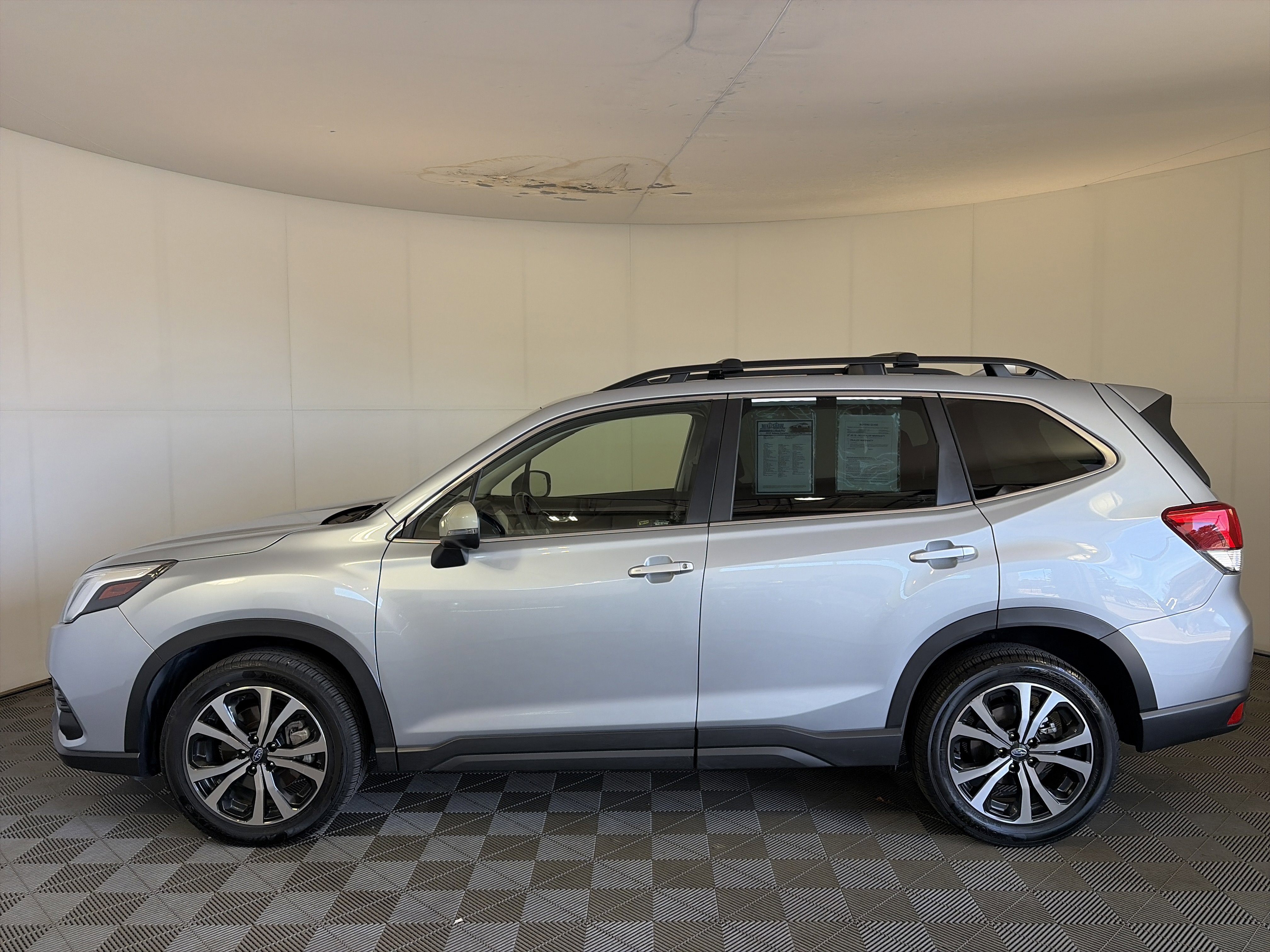 Used 2023 Subaru Forester Limited image 16