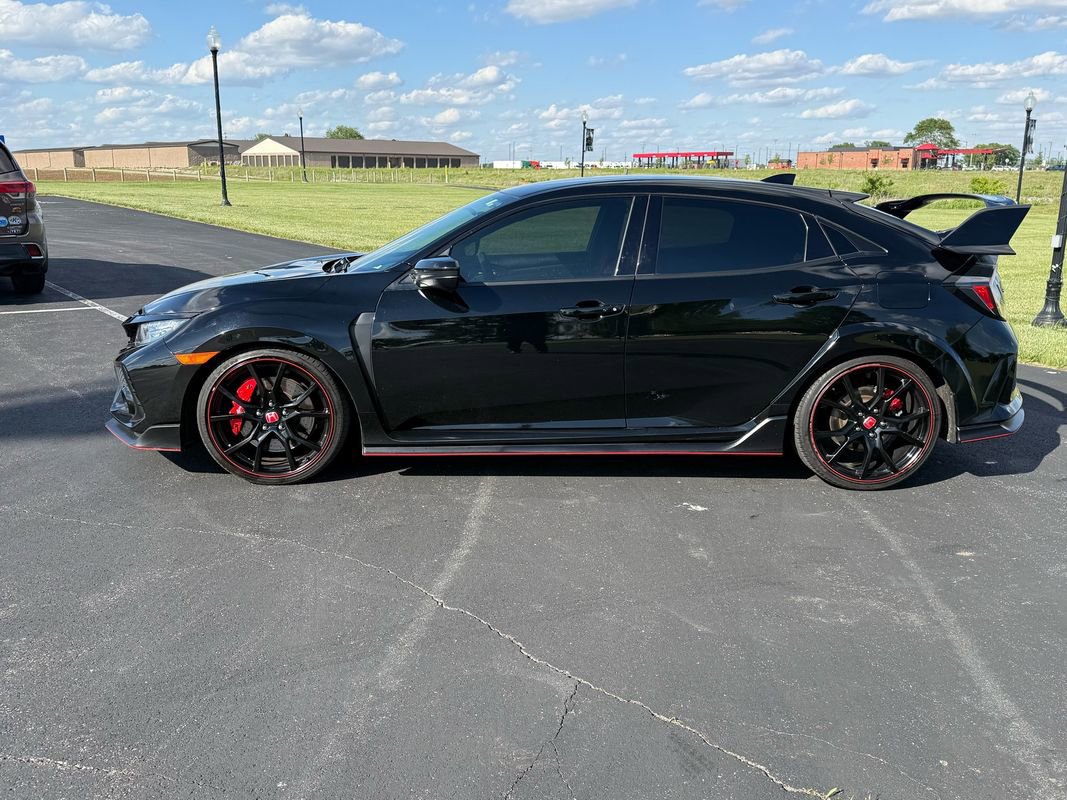 Used 2018 Honda Civic Type R image 7