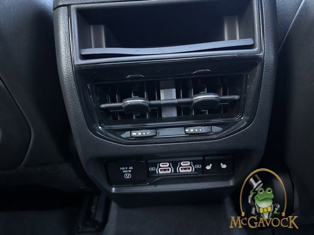 Used 2022 Jeep Grand Cherokee Limited w/ Luxury Tech Group II RWD image 13