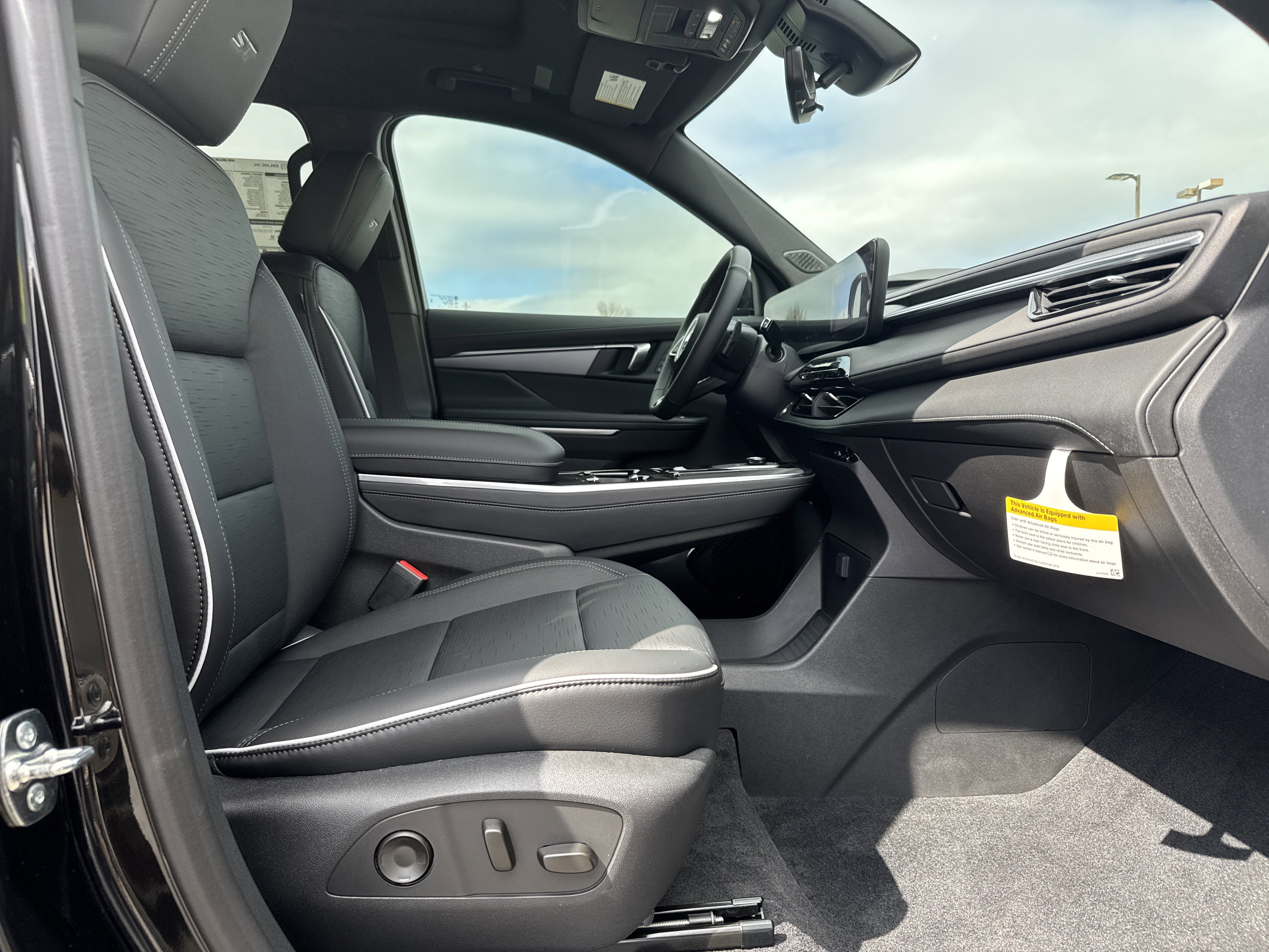 New 2026 Buick Enclave Sport Touring w/ Power Package image 32