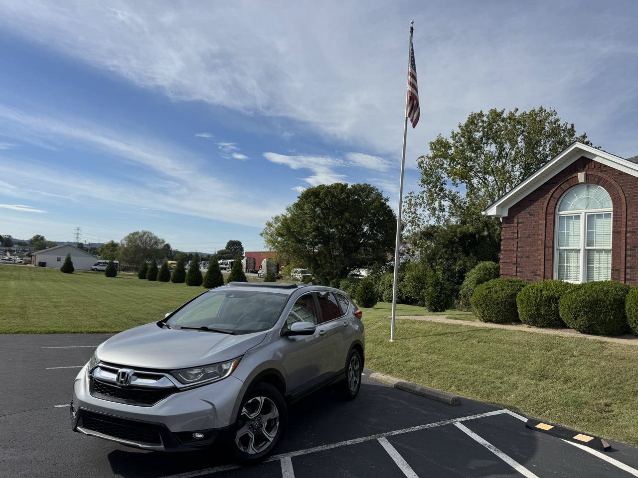 Used 2017 Honda CR-V EX image 1