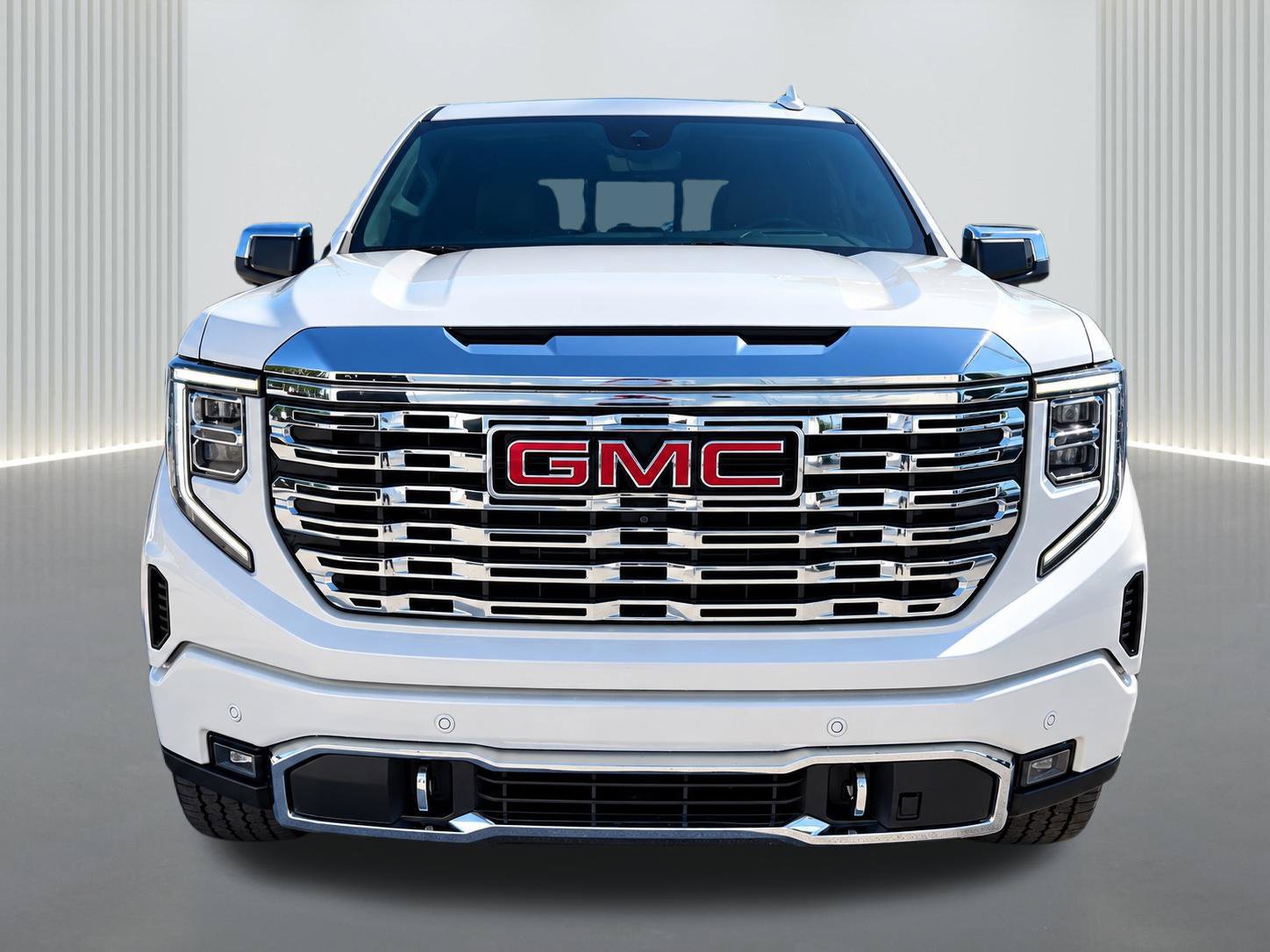 Used 2023 GMC Sierra 1500 Denali w/ Denali Reserve Package AWD/4WD image 8
