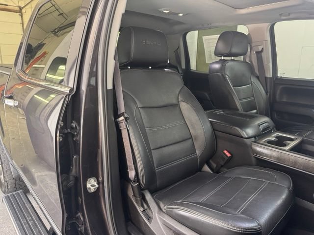 Used 2016 GMC Sierra 1500 Denali w/ Enhanced Driver Alert Package AWD/4WD image 25