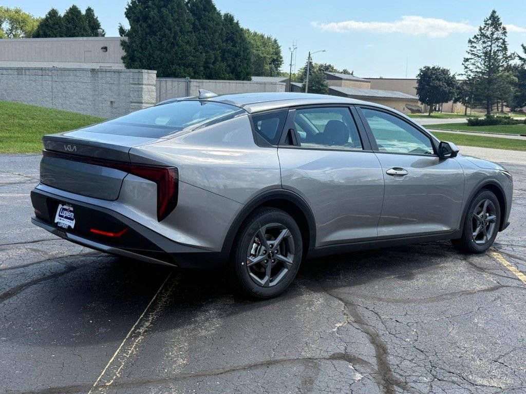 New 2026 Kia K4 FWD image 3