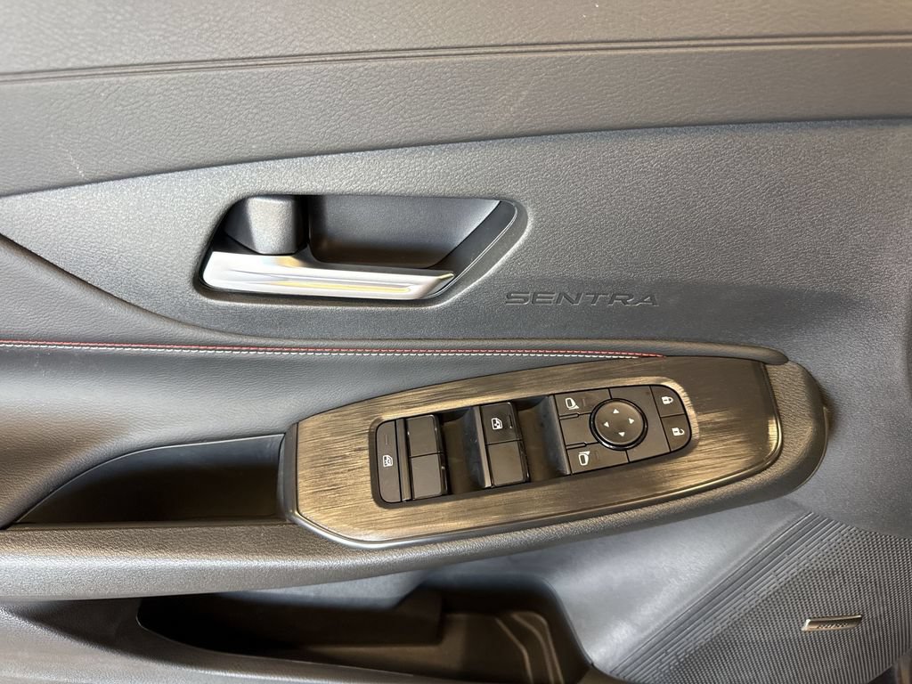 New 2026 Nissan Sentra SR w/ SR Premium Package FWD image 15
