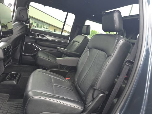 Used 2024 Jeep Wagoneer Series II w/ Convenience Group I AWD/4WD image 41