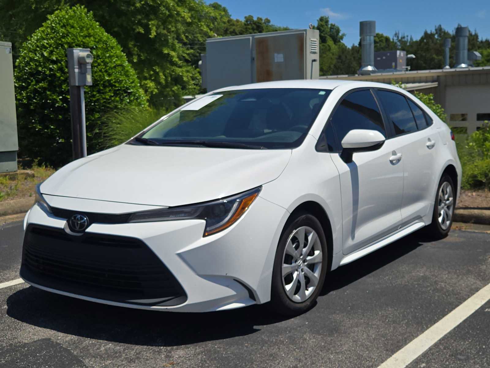 Used 2023 Toyota Corolla LE FWD image 6