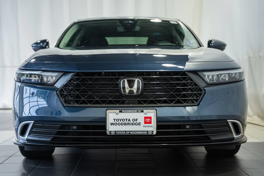 Used 2025 Honda Accord Touring image 2
